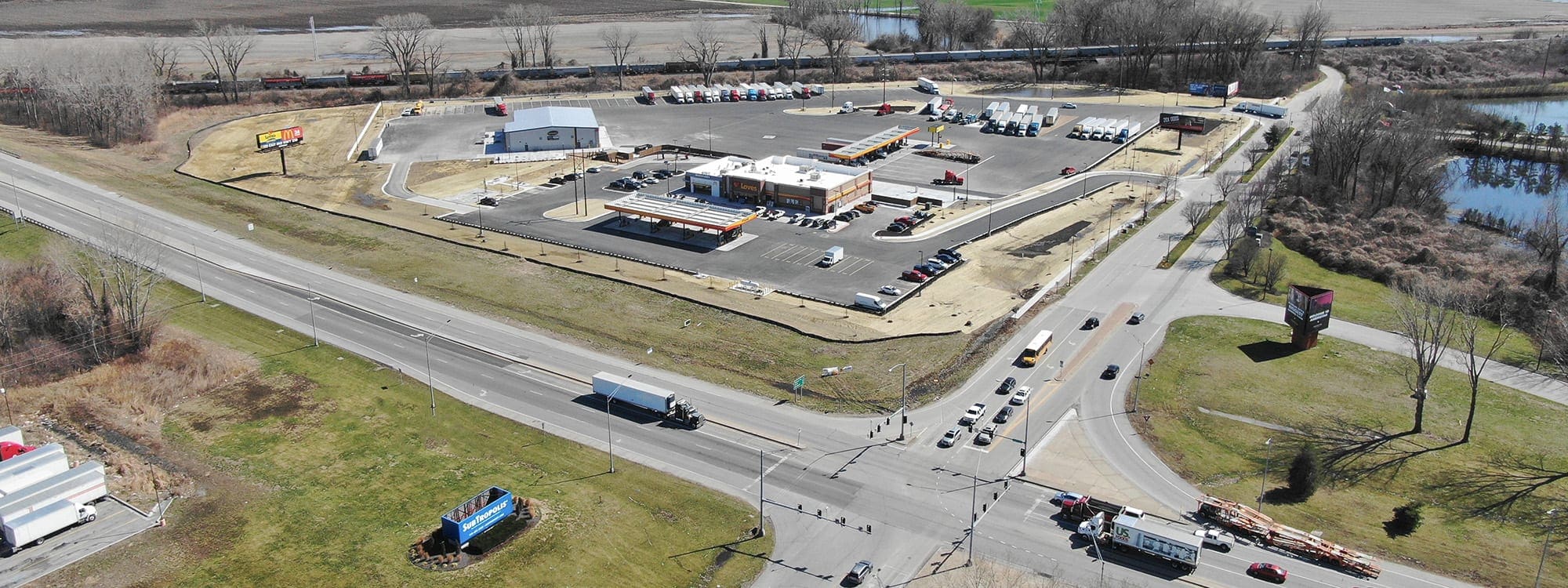 Hunt Midwest Industrial Real Estate - 210 Commerce Center