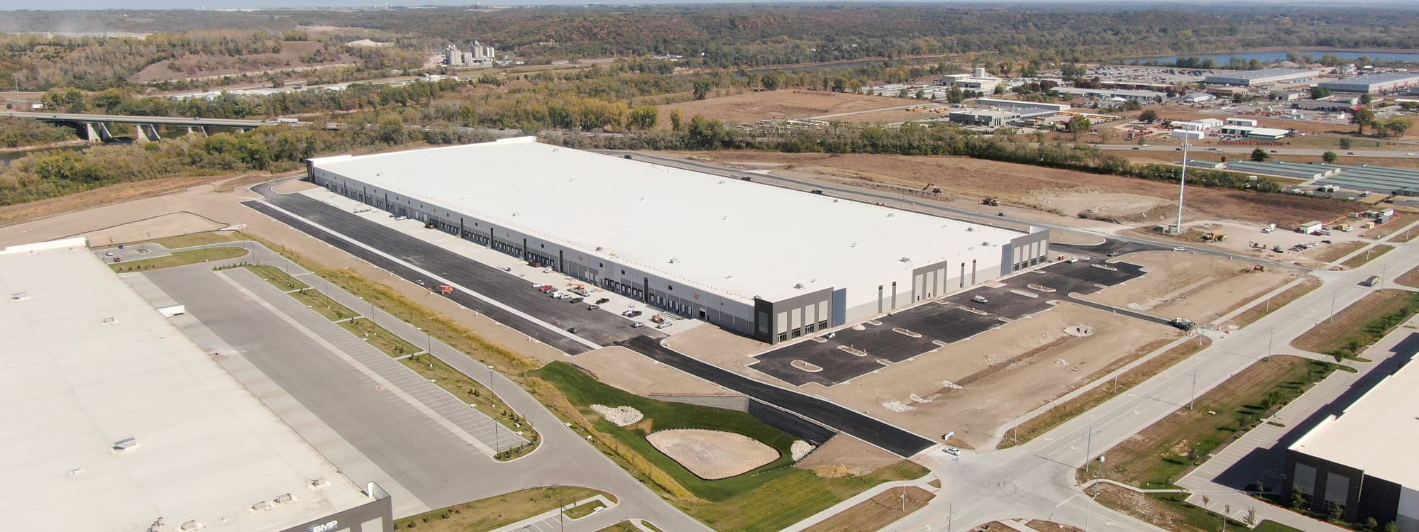 Heartland Logistics Park Building III - 323,851 SF of industrial space available for lease in Shawnee, Kansas